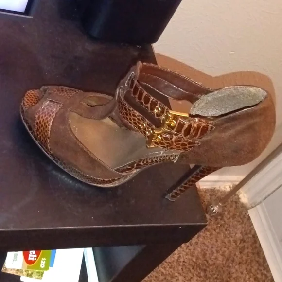 chocolate peek a boo toe - Picture 1 of 2